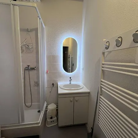 Doux Sejour Familial A - Fr-1-812-55 코트레